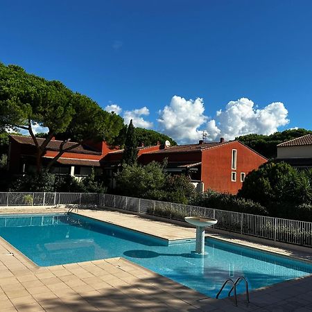 Frejus - Appartement 4 Personnes - Piscine Bagian luar foto